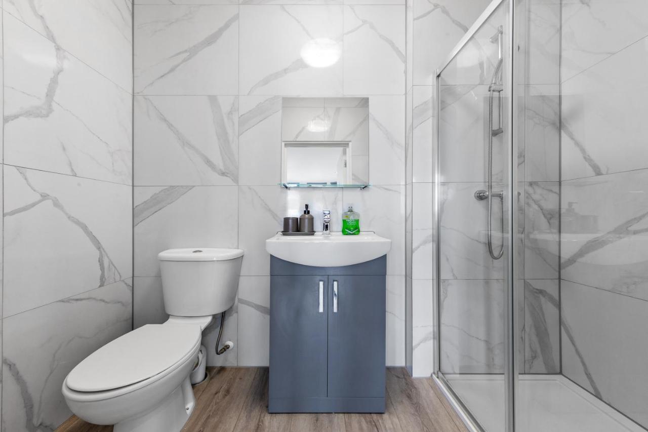 Comfy 1Bdr - 30Mins To Central Ldn - Parking The Hyde Eksteriør bilde